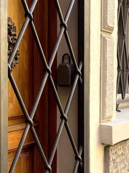 Ground Floor Luxe Historic Studio City Centre Διαμέρισμα Μπολόνια Εξωτερικό φωτογραφία