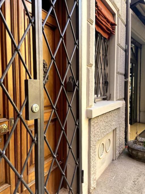 Ground Floor Luxe Historic Studio City Centre Διαμέρισμα Μπολόνια Εξωτερικό φωτογραφία